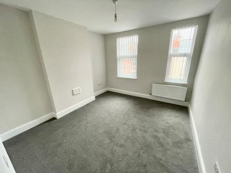 2 bedroom Terraced House to let in Brushfield Street, Nottingham, NG7