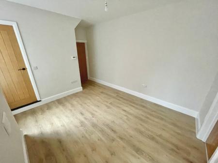 2 bedroom Terraced House to let in Brushfield Street, Nottingham, NG7