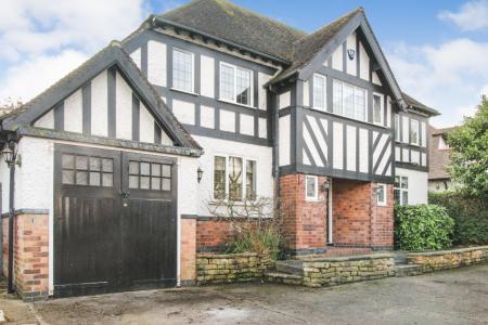 4 bedroom Detached house to let in Middleton Crescent, Beeston, NG9