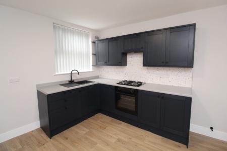 3 bedroom Flat to let in Rutland Street, Ilkeston, DE7
