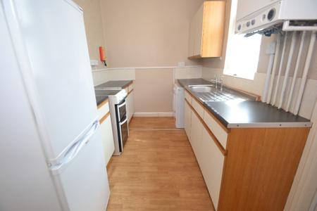 2 bedroom Flat to let in Henry Road, West Bridgford, NG2