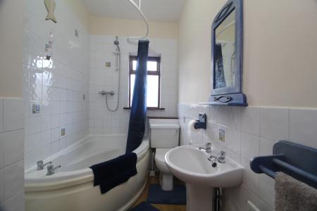 3 bedroom End of terrace house for sale in Roebuck Road, Sheffield, S6