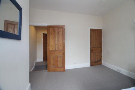 3 bedroom End of terrace house for sale in Roebuck Road, Sheffield, S6