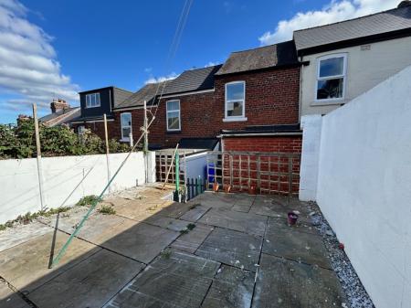 2 bedroom Terraced House for sale in Ibbotson Road
