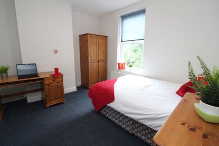 5 bedroom Property to let in Springvale Road, S10