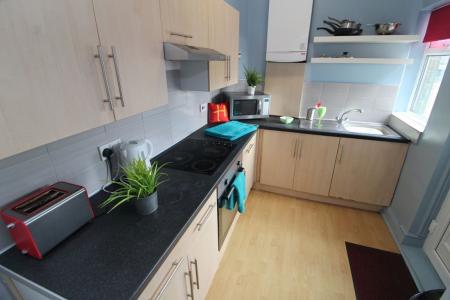4 bedroom Property to let in Stannnington View Road, S10