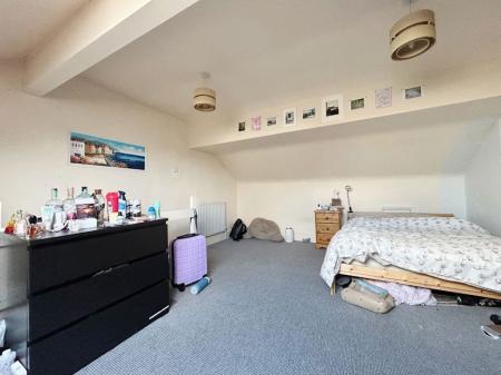 3 bedroom Property to let in Grosvenor Square, S2 4NS