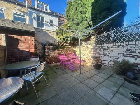 3 bedroom Terraced House for sale in South View Road, Sheffield, S7