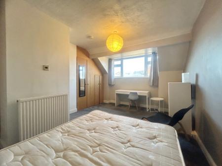 3 bedroom Terraced House for sale in South View Road, Sheffield, S7