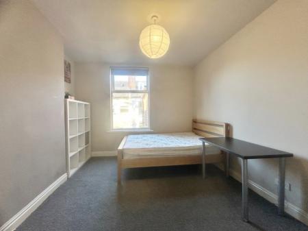3 bedroom Terraced House for sale in South View Road, Sheffield, S7