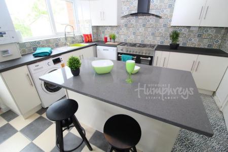 1 bedroom Property to let in Ashberry Road, S6 3FY