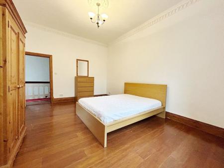 1 bedroom Property to let in Broomhall Place, S10 2DG