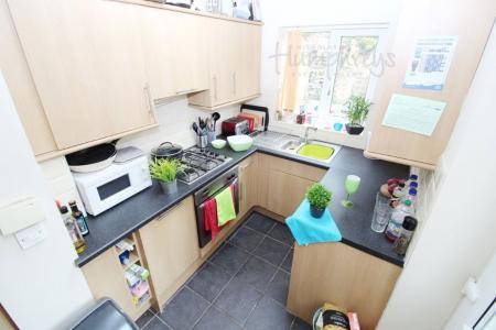 3 bedroom Property to let in Churchill Road, S10