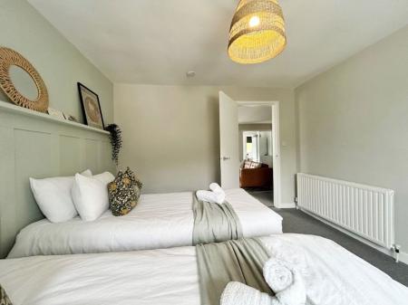 2 bedroom Property to let in ~Springvale Road, S6 3NT