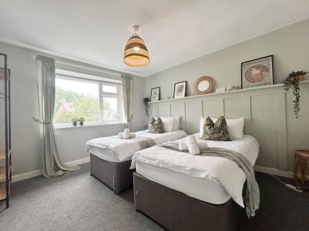 2 bedroom Property to let in ~Springvale Road, S6 3NT