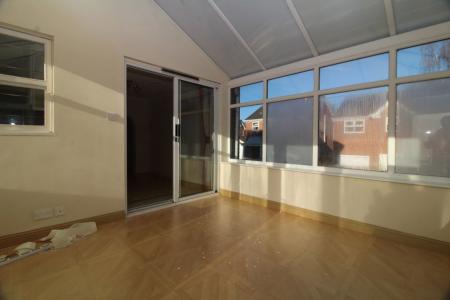 4 bedroom Property to let in Sandygate Grange Drive, S10 5NW