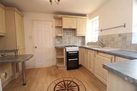 4 bedroom Property to let in Sandygate Grange Drive, S10 5NW