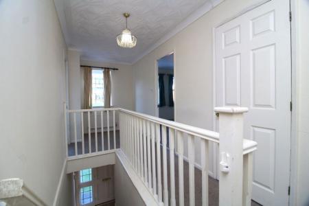 4 bedroom Property to let in Sandygate Grange Drive, S10 5NW