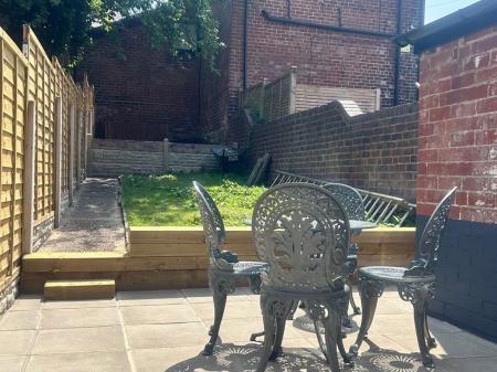 1 bedroom Property to let in Sharrowvale Road, S11