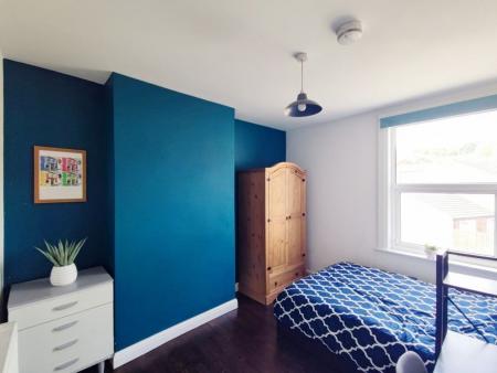 1 bedroom Property to let in Whitehouse Lane, S6