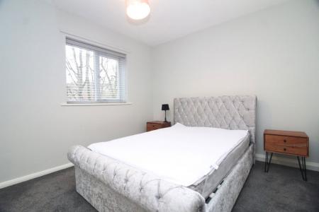 2 bedroom Property to let in S17 4QD