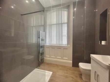 1 bedroom Property to let in Bank Street
