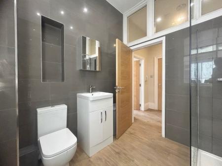 1 bedroom Property to let in Bank Street