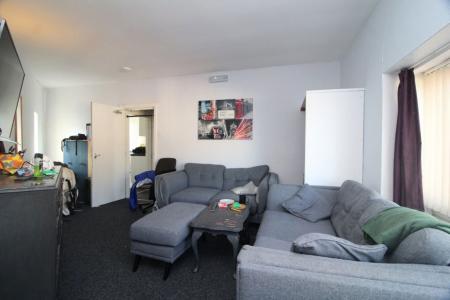 5 bedroom Property to let in Heavygate Road, S10 1PE