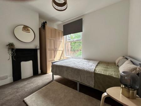 1 bedroom Property to let in Sharrowvale Road, S11