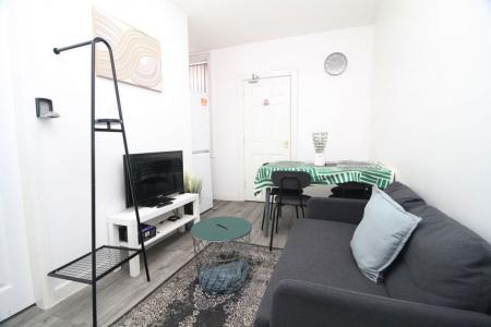 1 bedroom Property to let in Fox Street, S3 9HE