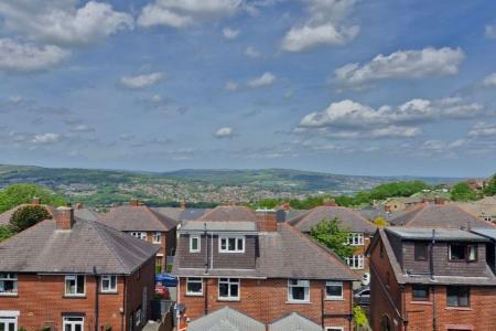 4 bedroom Property to let in Stannington View Road, S10