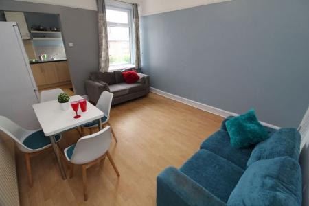 4 bedroom Property to let in Stannington View Road, S10