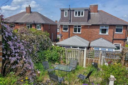 4 bedroom Property to let in Stannington View Road, S10