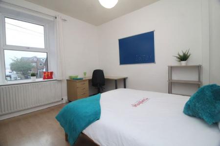 4 bedroom Property to let in Stannington View Road, S10