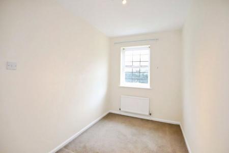 4 bedroom Property to let in Sandygate Grange Drive, S10 5NW