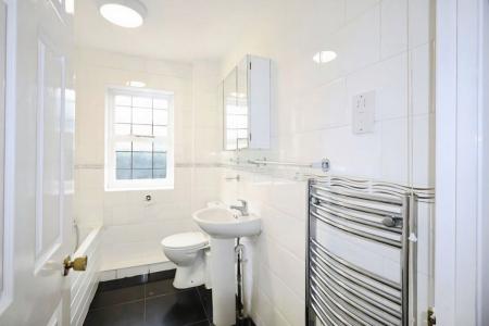 4 bedroom Property to let in Sandygate Grange Drive, S10 5NW