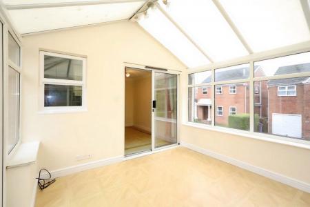 4 bedroom Property to let in Sandygate Grange Drive, S10 5NW