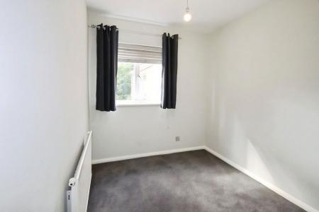 2 bedroom Property to let in Hallam Court, S17 4QD