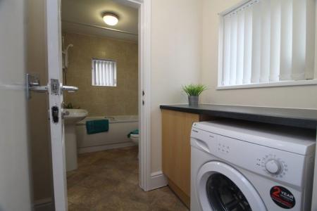 1 bedroom Property to let in Page Hall Rd, S4 8GW