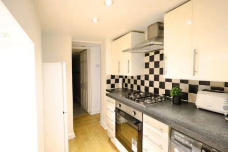 1 bedroom Property to let in Cliffe View Road