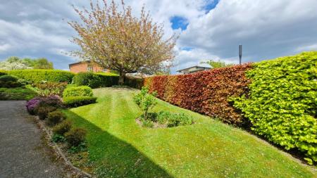 2 bedroom Flat for sale in Carter Knowle Road, Sheffield, S7