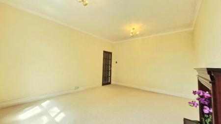 2 bedroom Flat for sale in Carter Knowle Road, Sheffield, S7