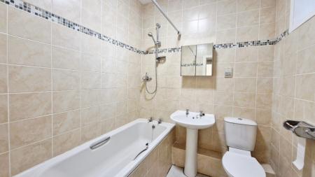 2 bedroom Flat for sale in Carter Knowle Road, Sheffield, S7