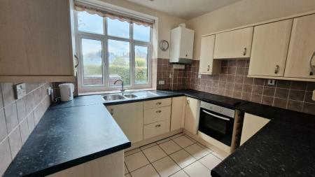 2 bedroom Flat for sale in Carter Knowle Road, Sheffield, S7