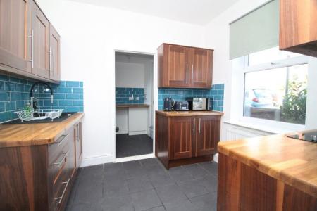 1 bedroom Property to let in Burnaby Street, S6 2RA
