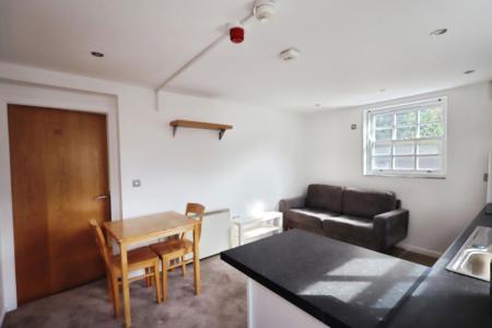 1 bedroom Property to let in Glossop Road, S10 2GZ