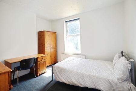 4 bedroom Terraced House for sale in Springvale Road, Sheffield, S10