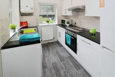 4 bedroom Terraced House for sale in Springvale Road, Sheffield, S10