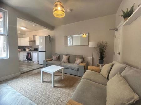 1 bedroom Property to let in Sharrowvale Road, S11