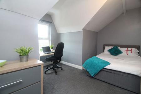 1 bedroom Property to let in Sharrowvale Road, S11